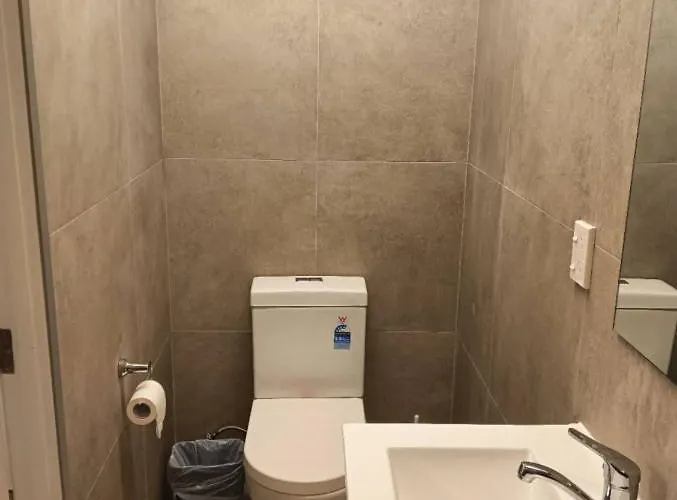 1 Double And 1 Sofa Bed, B Chalet